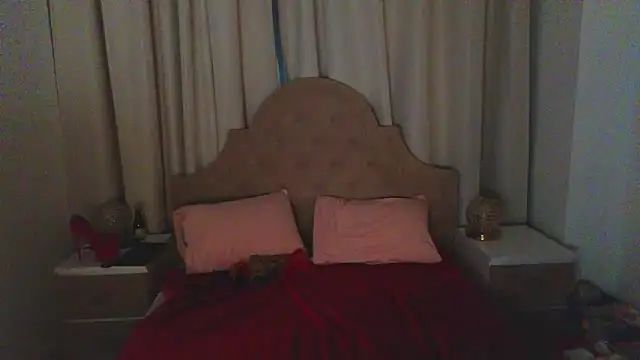 Snapshot of HairyLola chatting on 27, 1, 2025 HairyLola online show from 27, 1, 2025