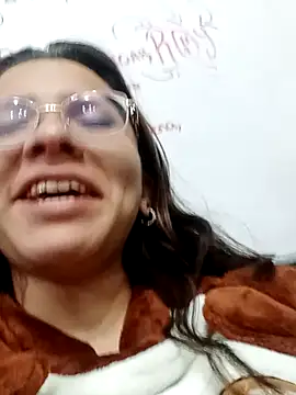 karlamorris  online show from 12, 1, 2025