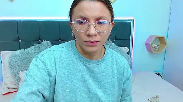 karlamorris  online show from 13, 3, 2025