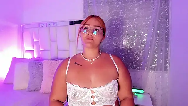 LeahxBarker online show from 16, 12, 2025