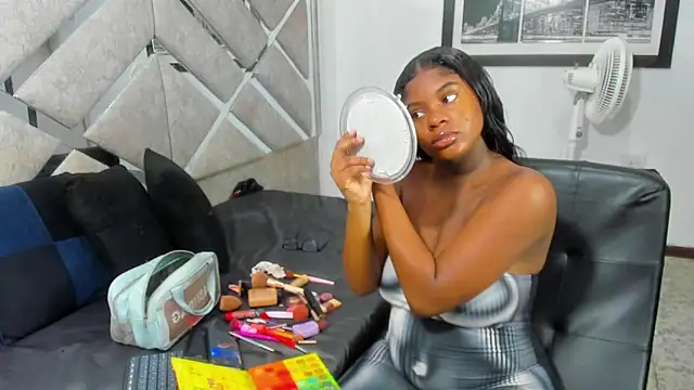 EvaxEmma online show from 18, 4, 2026