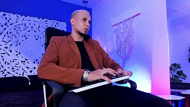 MagnusFrost online show from 23, 1, 2025