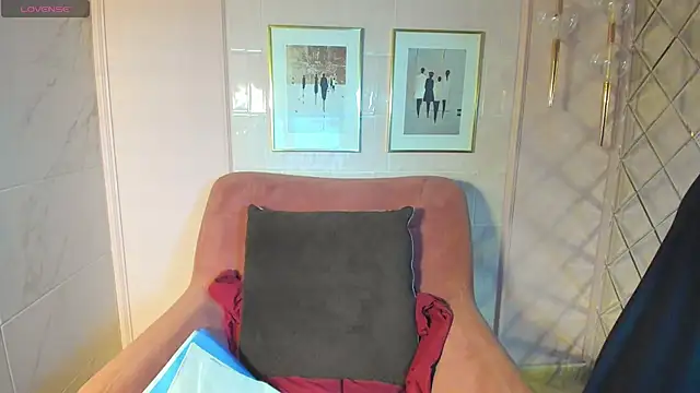 Snapshot of Anita_Muse chatting on 19, 12, 2024 Anita Muse online show from 19, 12, 2024