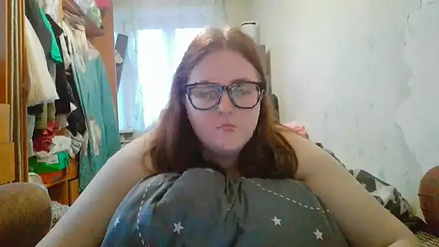 Snapshot of DesireMelissa chatting on 18, 4, 2026 DesireMelissa online show from 18, 4, 2026