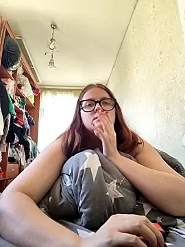 Snapshot of DesireMelissa chatting on 7, 5, 2026 DesireMelissa online show from 7, 5, 2026