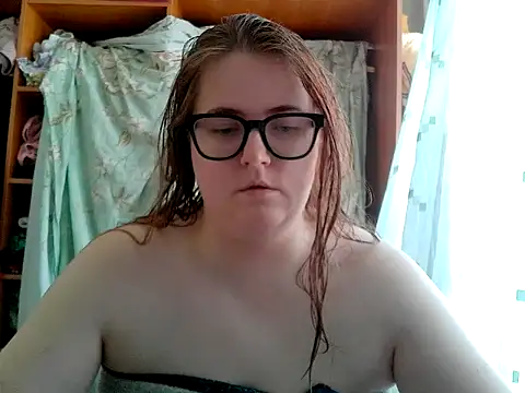 Snapshot of DesireMelissa chatting on 16, 6, 2026 DesireMelissa online show from 16, 6, 2026