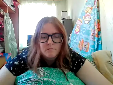 Snapshot of DesireMelissa chatting on 27, 6, 2026 DesireMelissa online show from 27, 6, 2026