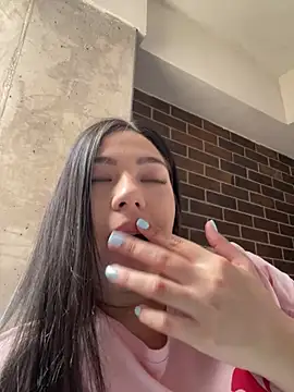 Latina vanessa online show from 26, 3, 2026