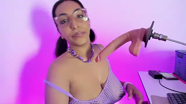 Snapshot of Leticia_brownn1 chatting on 13, 5, 2026 Leticia brownn1 online show from 13, 5, 2026