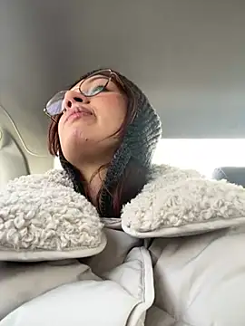 RinaCat online show from 13, 1, 2025