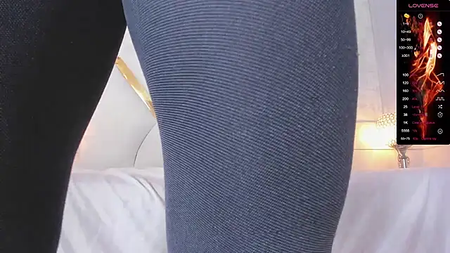 Snapshot of Donnapaul chatting on 16, 10, 2025 Donnapaul online show from 16, 10, 2025