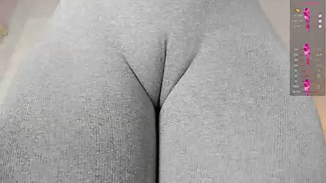 Snapshot of Donnapaul chatting on 6, 11, 2025 Donnapaul online show from 6, 11, 2025