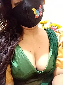 Snapshot of Ameera19 chatting on 18, 7, 2026 Ameera19 online show from 18, 7, 2026