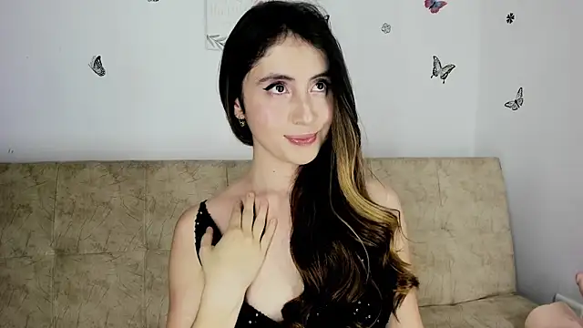 Snapshot of Nicol_Swift_ chatting on 19, 12, 2024 Nicol Swift  online show from 19, 12, 2024