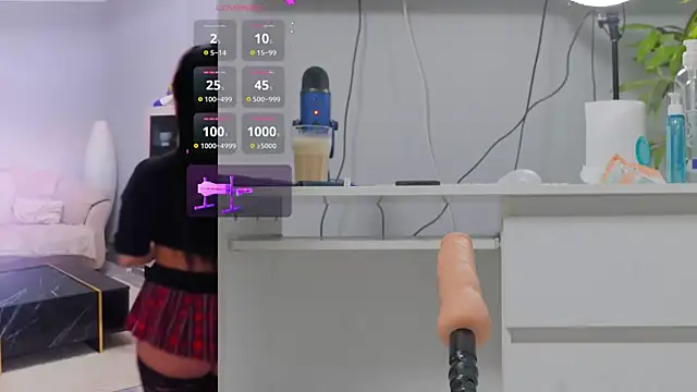 Snapshot of luckyalice_ chatting on 11, 9, 2025 luckyalice online show from 11, 9, 2025
