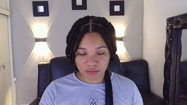 Snapshot of ashley_Tompson1 chatting on 18, 12, 2024 ashley Tompson1 online show from 18, 12, 2024