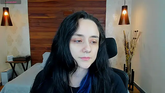 KatherineBond online show from 30, 1, 2025