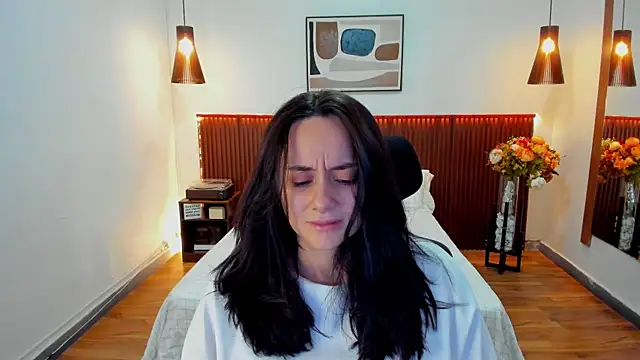 Snapshot of KatherineBond chatting on 10, 7, 2026 KatherineBond online show from 10, 7, 2026