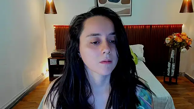 Snapshot of KatherineBond chatting on 16, 7, 2026 KatherineBond online show from 16, 7, 2026