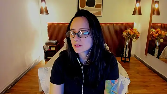 Snapshot of KatherineBond chatting on 29, 7, 2026 KatherineBond online show from 29, 7, 2026