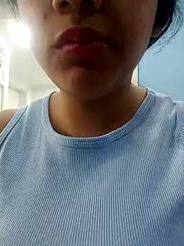  Miaaleon online show from 1, 3, 2025