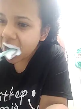  Miaaleon online show from 10, 9, 2025