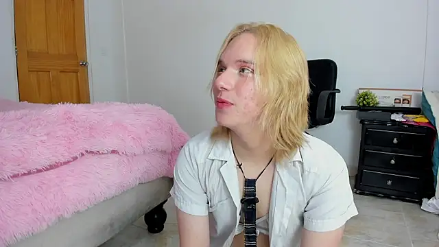 Snapshot of _Little_angel69 chatting on 21, 1, 2025 Little angel69 online show from 21, 1, 2025