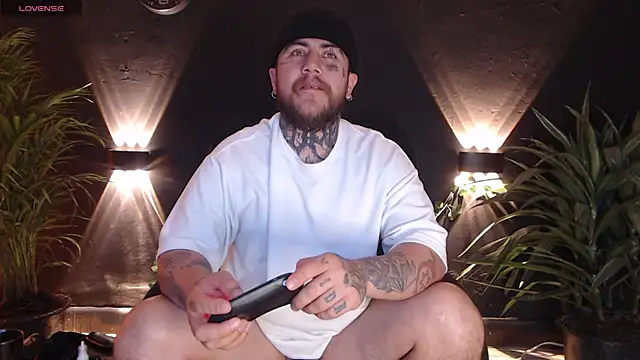 Ash gusbig online show from 9, 1, 2025