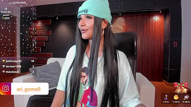 Snapshot of ArigyGomez chatting on 10, 12, 2024 ArigyGomez online show from 10, 12, 2024