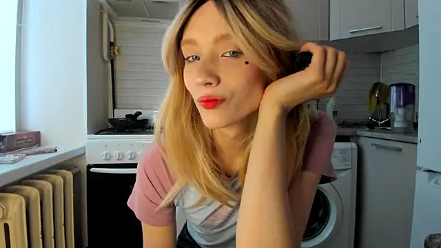  Alice Kitty online show from 3, 1, 2025