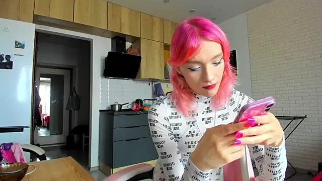  Alice Kitty online show from 8, 4, 2026