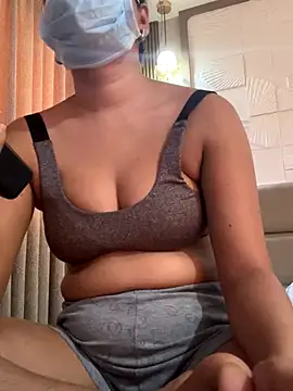 Snapshot of samayra124 chatting on 12, 11, 2025 samayra124 online show from 12, 11, 2025