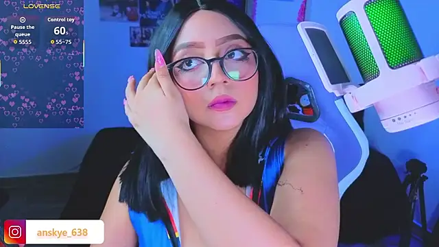 AnngelaSkye online show from 8, 2, 2026