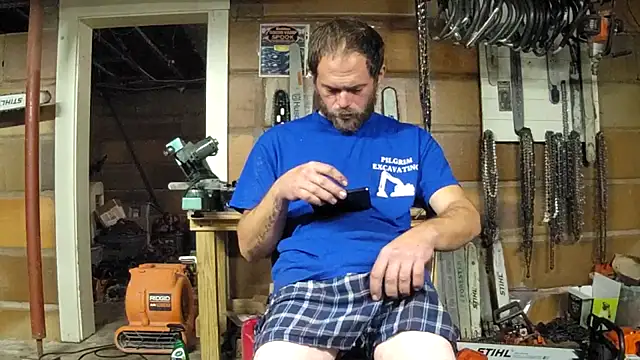 Bigoleslong98765 online show from 11, 11, 2025