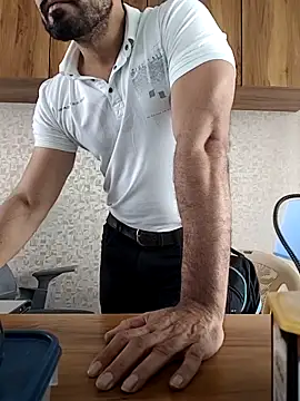 indianguy89 online show from 15, 2, 2026