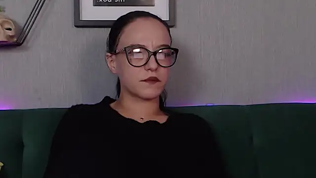 IzabelllNoir online show from 1, 2, 2025