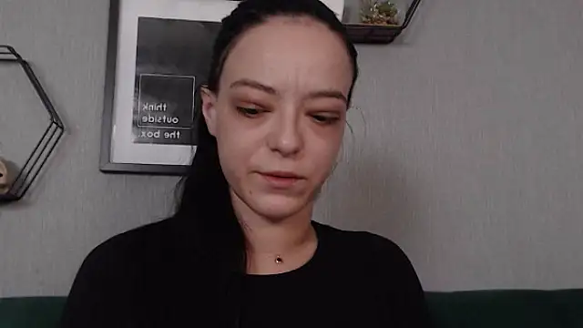 IzabelllNoir online show from 4, 2, 2025