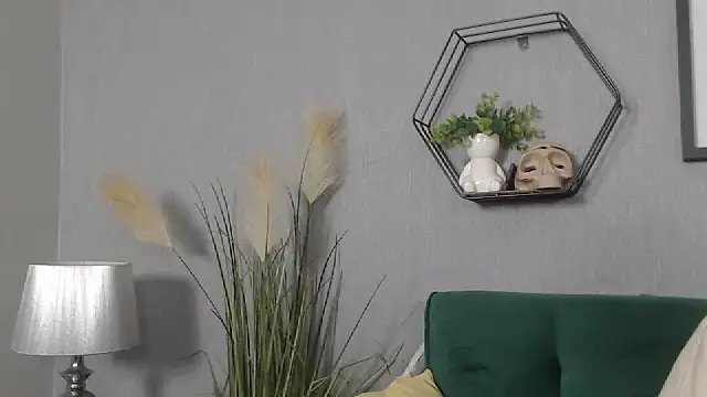 IzabelllNoir online show from 17, 2, 2025