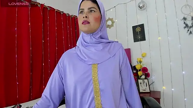 AishaAmin  online show from 15, 10, 2025