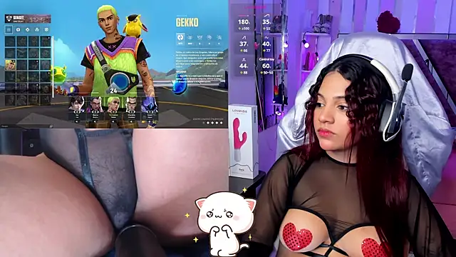 Snapshot of PetiteSophie_ chatting on 14, 2, 2025 PetiteSophie online show from 14, 2, 2025