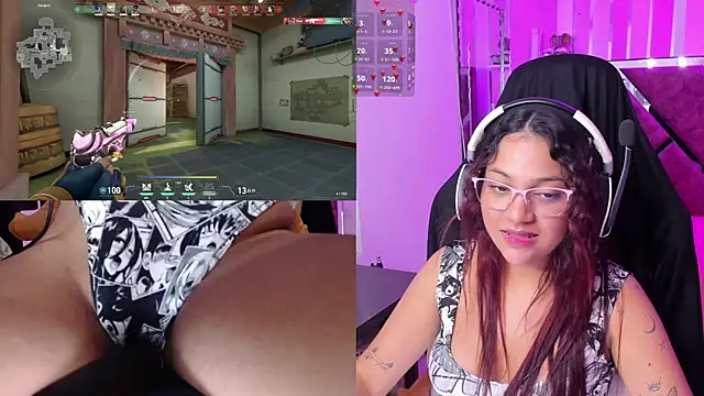 Snapshot of PetiteSophie_ chatting on 13, 3, 2025 PetiteSophie online show from 13, 3, 2025