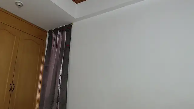 Sharickleon11 online show from 5, 1, 2025