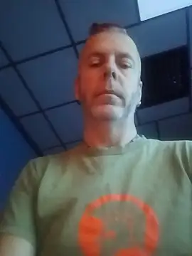 Snapshot of SHARPSkinhead chatting on 23, 7, 2026 SHARPSkinhead online show from 23, 7, 2026