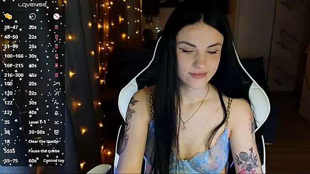 Mary   Moore online show from 13, 12, 2024