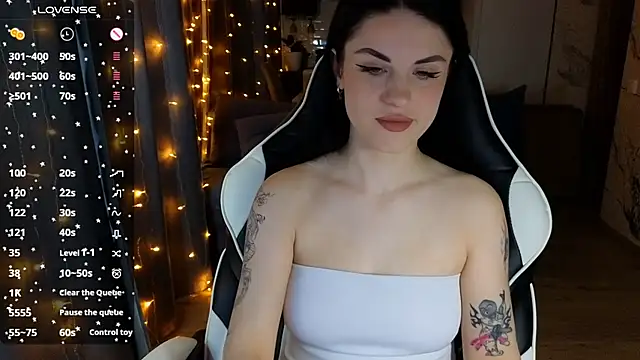 Mary   Moore online show from 12, 2, 2025