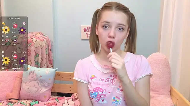 PrincessLittleKiki online show from 15, 10, 2025