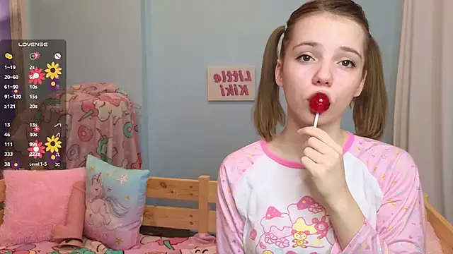 PrincessLittleKiki online show from 17, 10, 2025