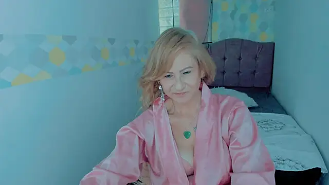 Snapshot of ScarletHoot_ chatting on 30, 12, 2024 ScarletHoot online show from 30, 12, 2024