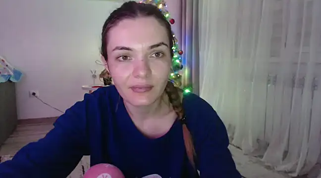 Snapshot of _JustmeHere_ chatting on 18, 12, 2024 JustmeHere online show from 18, 12, 2024