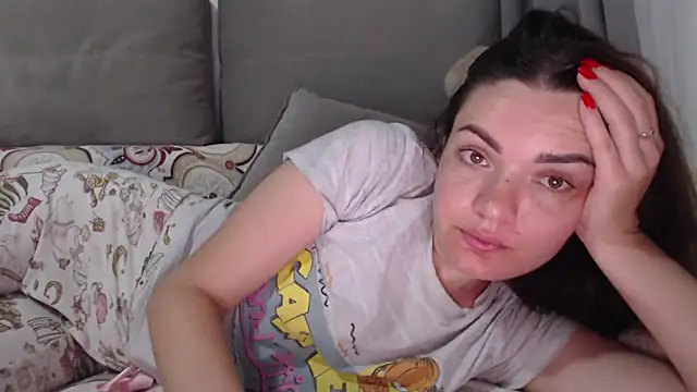  JustmeHere  online show from 4, 11, 2025